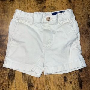 2t vineyard vines light tan chino shorts. Used condition